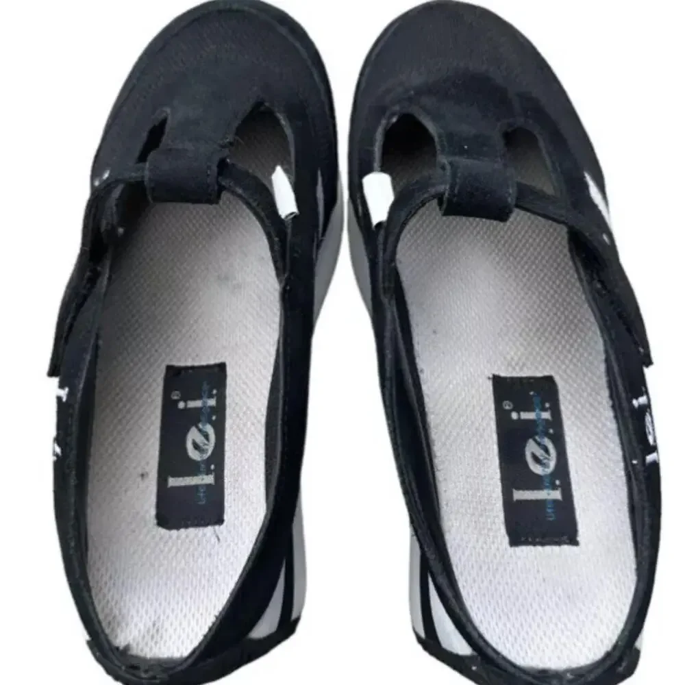 Womens size 7.5  vintage y2k L.E.I. chunky platform sporty slide-ons